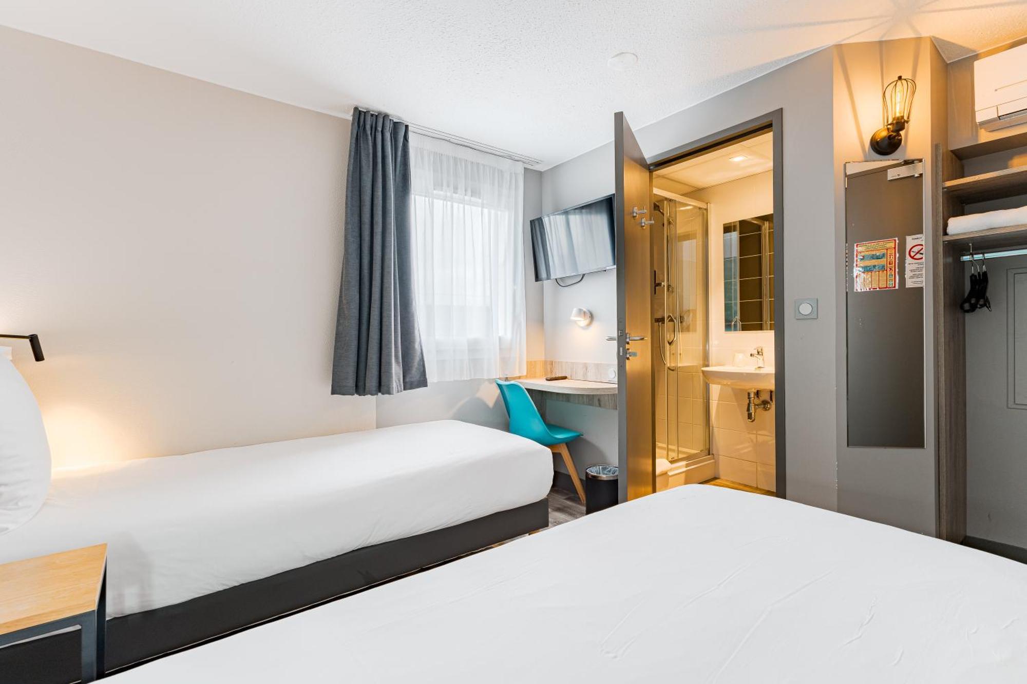 Kyriad Direct Tours Sud - Chambray Les Tours Eksteriør billede