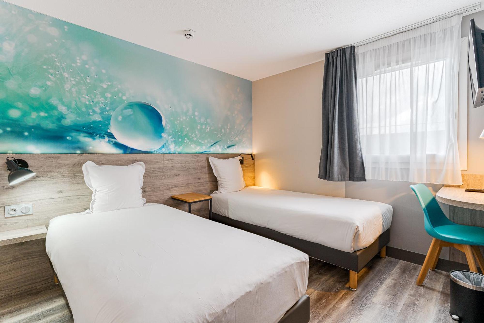 Kyriad Direct Tours Sud - Chambray Les Tours Eksteriør billede
